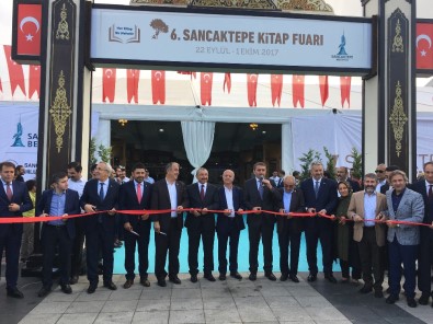 Binlerce Kitapsever Sancaktepe Kitap Fuarı'nda Buluştu