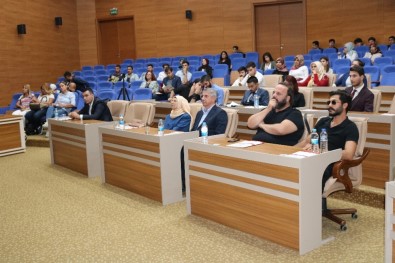 Elazığ' Da Gençlik Meclisi Çalıştayı