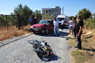 Manavgat'ta Motosikletle Otomobil Çarpıştı Açıklaması 1 Yaralı