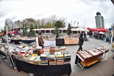 Sahaflar 11'İnci Kez Beyoğlu'nda Kitapseverlerle Buluştu