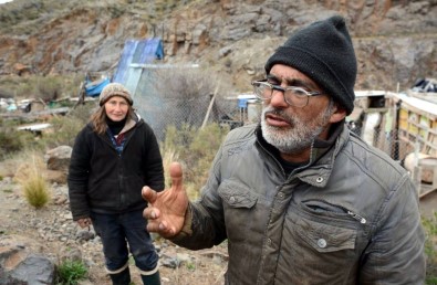 Arjantinli Çift Tam 62 Tane Hayvana Bakıyor