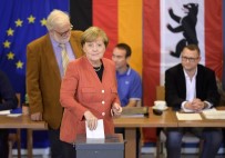 SOSYAL DEMOKRAT PARTİ - Merkel Dördüncü Kez Kazandı