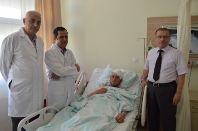 25 Yıldır Süren Baş Ağrısından Kurtuldu