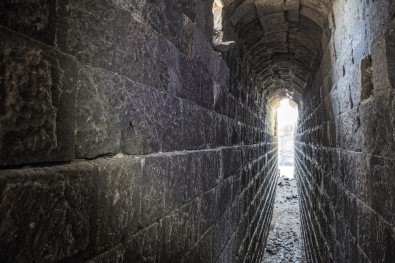 Baraj Suları Çekilince Tarih Ortaya Çıktı