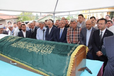 Başkan Karaosmanoğlu'nun Babası Son Yolculuğuna Uğurlandı
