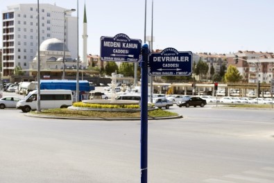 'Atatürk Devrimleri' Cadde İsimlerinde Yaşatılıyor
