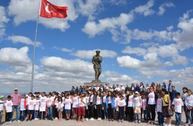 Tunceli'den Gelen Öğrenciler Afyonkarahisar'da Ağırlandı