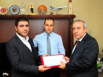 YYÜ Burs Kampanyasına İş Adamı Bayram'dan Destek