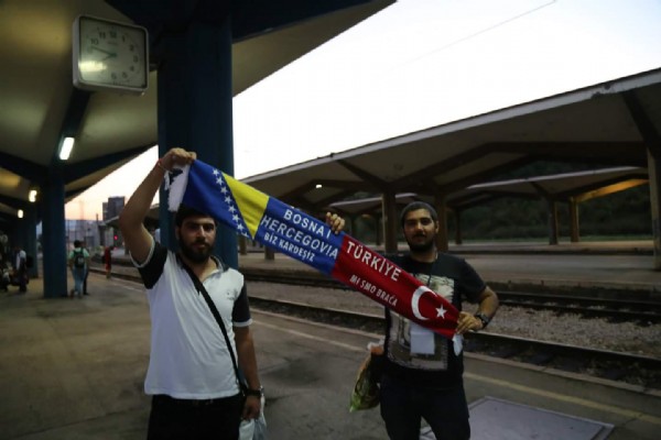 1 TL İle 15 Ülke 81 Şehir Gezdi