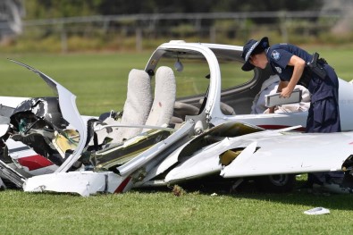 Avustralya'da Uçak Düştü Açıklaması 2 Ölü