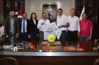 TENİS KULÜBÜ - Sinerji Tenis Kulübü'nden Başkan Ataç'a Ziyaret