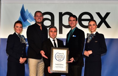 Türk Hava Yolları'na Beş Yıldızlı Havayolu Ödülü