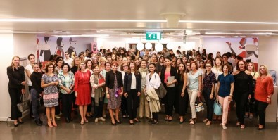 Vodafone Ve Yenidenbiz, İş Yaşamına Dönmek İsteyen Kadınlarla Bir Araya Geldi