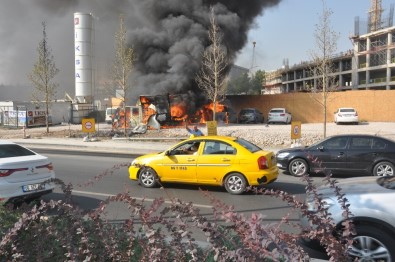 Başkent'te 7 araç yandı