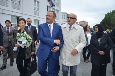 Çevre Ve Şehircilik Bakanı Mehmet Özhaseki Açıklaması 'İstikrar Abidesi Gibi Ayaktayız'