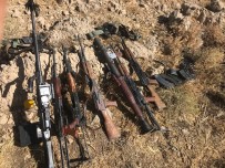 Hakkari'de 5 Terörist Etkisiz Hale Getirildi, Şırnak'ta 5 Terörist Teslim Oldu