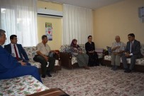 ŞEREF AYDıN - Kaymakam Aydın'dan Şehit Ailesine Ziyaret