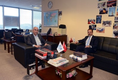 Uşak Belediye Başkanı Nurullah Cahan'dan İHA'ya Ziyaret