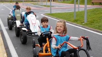 Çocuk Trafik Eğitim Parkı'nda Eğitimler Başladı