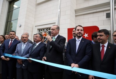 Cumhurbaşkanı Erdoğan, Zeytinburnu'nda Samiha Ayverdi Anadolu Lisesinin Açılış Törenine Katıldı