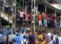 Tren istasyonunda facia