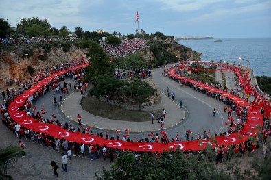 Muratpaşa Belediyesi'nden 'Cumhuriyet Meydanı' Açıklaması