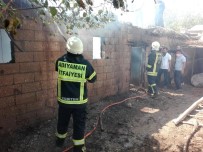 DOYRAN  - Tütün Ve Toprak Ev Yandı