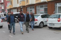 KAÇıŞ - Yaralama Zanlısı Polisten Kaçamadı