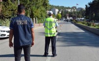 TRAFİK CEZASI - Bilecik'te Yapılan Uygulamada 3 Araç Trafikten Men Edilirken, 7 Araca Da 5 Bin TL Trafik Cezası Uygulandı
