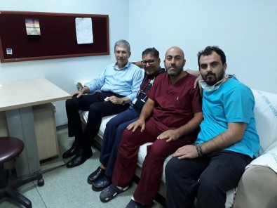 Hastaneye Ani Ziyaret Yapan Sağlık Bakanı'ndan Kutlama Yazısı