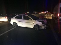 ARAÇ KAMERASI - Otomobil Minibüsle Çarpıştı Açıklaması 9 Yaralı