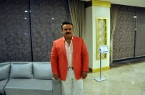 BÜLENT SERTTAŞ - Sandıklı'da Bayramda Ünlü Sanatçı Bülent Serttaş Rüzgarı Esti