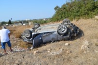 ZEYTINLIK - Araç Zeytinliğe Uçtu Açıklaması 6 Yaralı