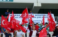 Bursa Polisi Çocukları Futbol Maçına Götürdü