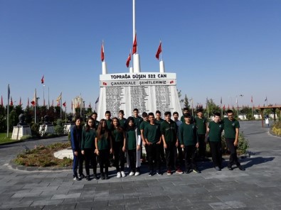 Kardelen Koleji Öğrencileri 15 Temmuz Şehitler Parkını Ziyaret Etti