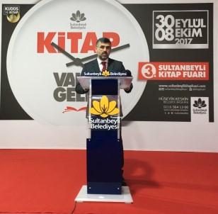Kitapseverler, 3'Üncü Sultanbeyli Kitap Fuarı'nda Buluştu