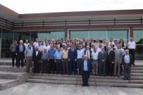 HÜSEYIN KARAMEŞE - Manisa Valisi Güvençer Kula'da Muhtarlarla Buluştu