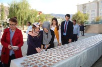 AŞURE GÜNÜ - Öğrencilere Aşure Dağıttılar