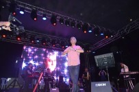 CENGİZ KURTOĞLU - Cengiz Kurtoğlu Manisalı Hayranlarıyla Buluştu