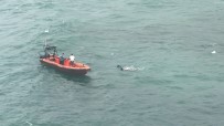 ACıBADEM - Denizde Can Pazarı Açıklaması Genç Kız Boğuldu, 2 Kişi Son Anda Kurtarıldı