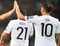 MARIO GOMEZ - Almanya gol oldu yağdı