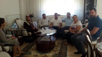 Başkan Tutal, Şehit Ailelerinin Bayramını Kutladı