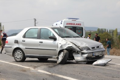 Domaniç'te Trafik Kazası Açıklaması 2 Yaralı