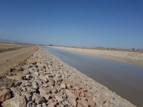 KARASU NEHRİ - Karasu Yatak Islahı Projesi'nde Çalışmalar Devam Ediyor