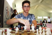 SATRANÇ FEDERASYONU - Türkiye Gençler Satranç Şampiyonası Çanakkale'de Başladı