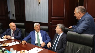 Başkan Karaosmanoğlu, Ankara'da Kocaeli'yi Anlattı
