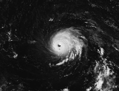 Irma kasırgası adaları vuruyor
