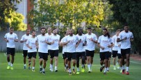 METİN OKTAY - Galatasaray, Antalyaspor Maçı Hazırlıklarını Sürdürdü