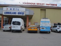 YÜKSEKOVA DEVLET HASTANESİ - Hakkari'de teröristler işçilere ateş açtı! 2 ölü, 3 yaralı