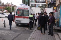 İZZET BAYSAL DEVLET HASTANESI - Özel Halk Otobüsünün Çarptığı Yaşlı Adam Yaralandı